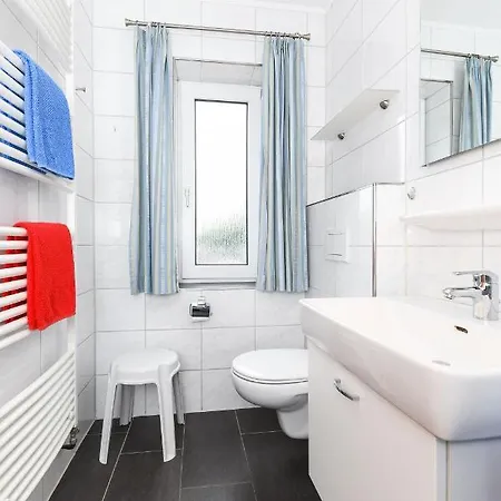 Baltrum Inselhaus Am Deich Apartamento *